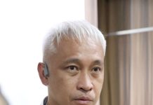 Air Lama Tak Mengalir Warga Bawa Ember dan Galon Datangi Kawasan Nongsa Digital Park